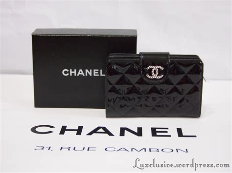 chanel wallets black and white|where to buy chanel wallet.